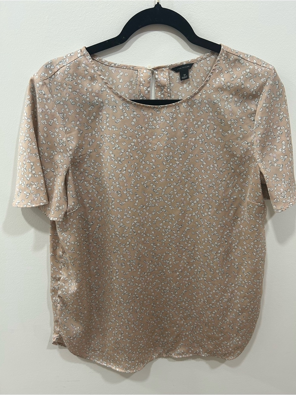 Ann Taylor Blush Floral Shell Top in Blush Pink & White